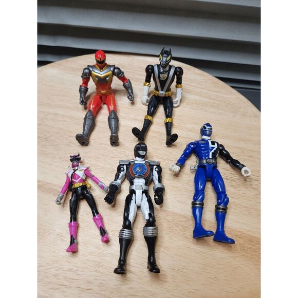 Power Rangers Figurine Lot – Assorted Characters - Picture 1 of 10